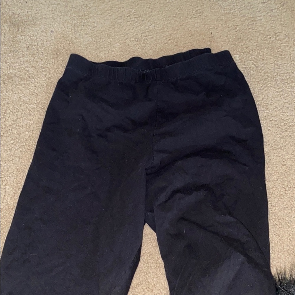 Black leggings